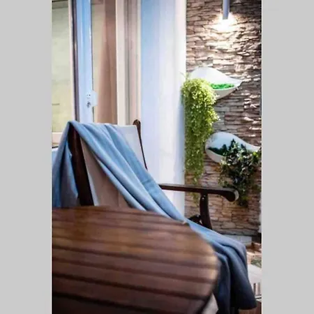 Apartment A&k Cozy Art 1 Warna