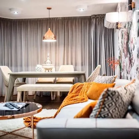 Apartment A&k Cozy Art 1 Warna